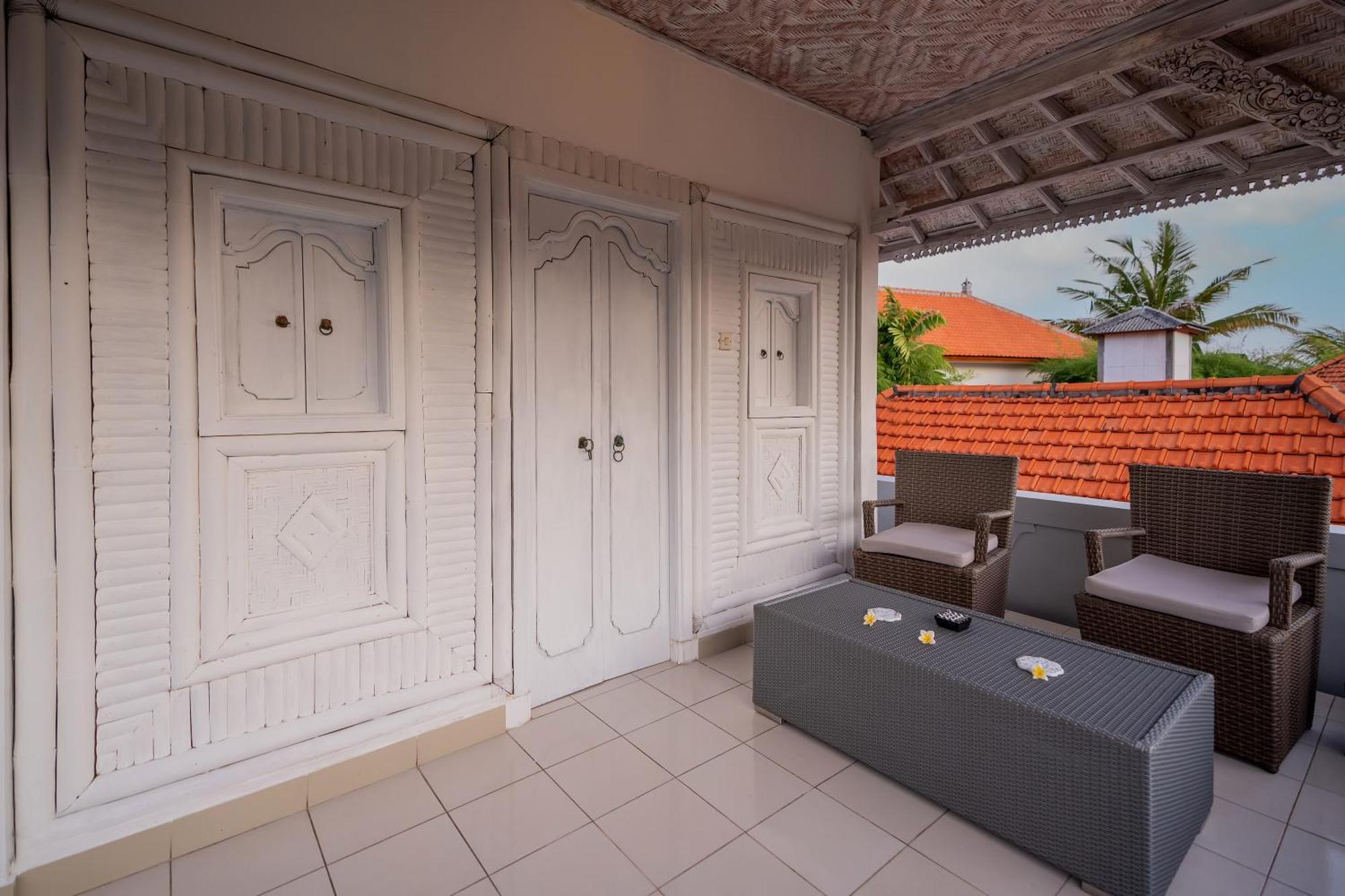 Ganesh Beach Hotel Candidasa Екстериор снимка