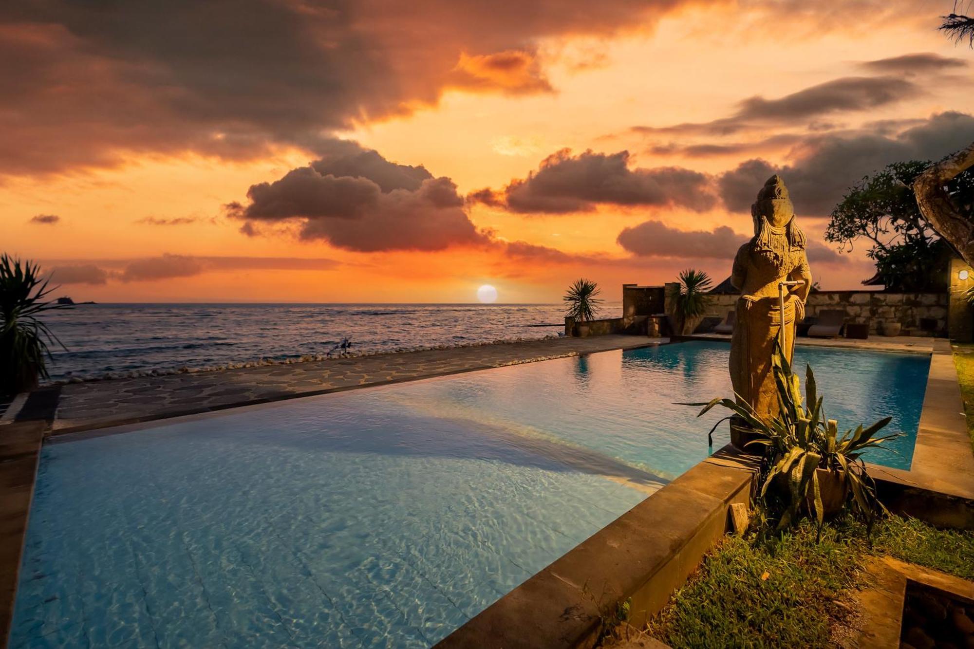 Ganesh Beach Hotel Candidasa Екстериор снимка